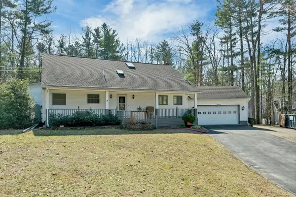 3 Lancaster Drive, Londonderry, NH 03053