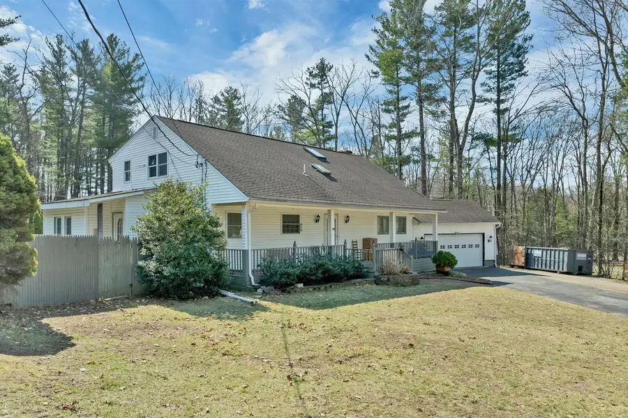 3 Lancaster Drive, Londonderry, NH 03053 - #2