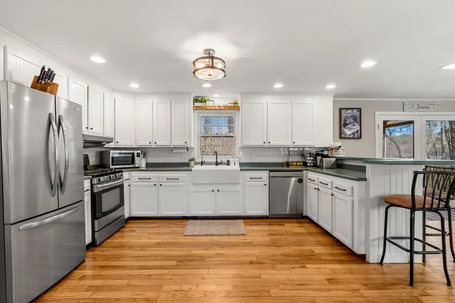 11 Fairway Drive, Amherst, NH 03031 - #3