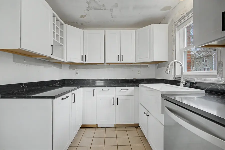 19R Brian Avenue, Derry, NH 03038 - #3