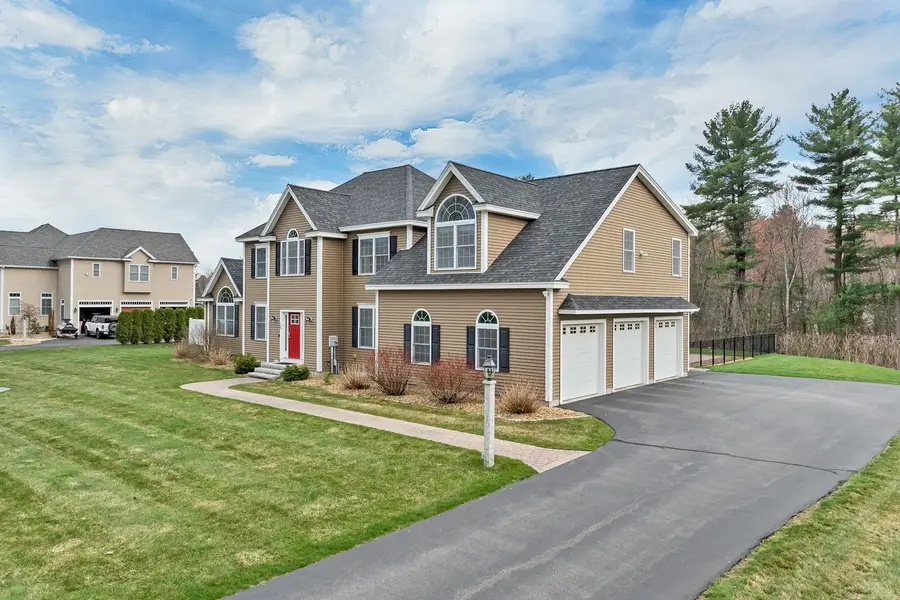 26 Lamplighter Lane, Salem, NH 03079 - #2