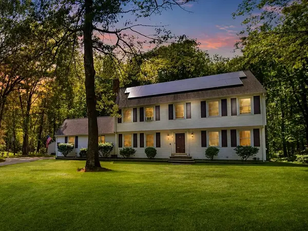 27 Winslow Farm Road, Hudson, NH 03051