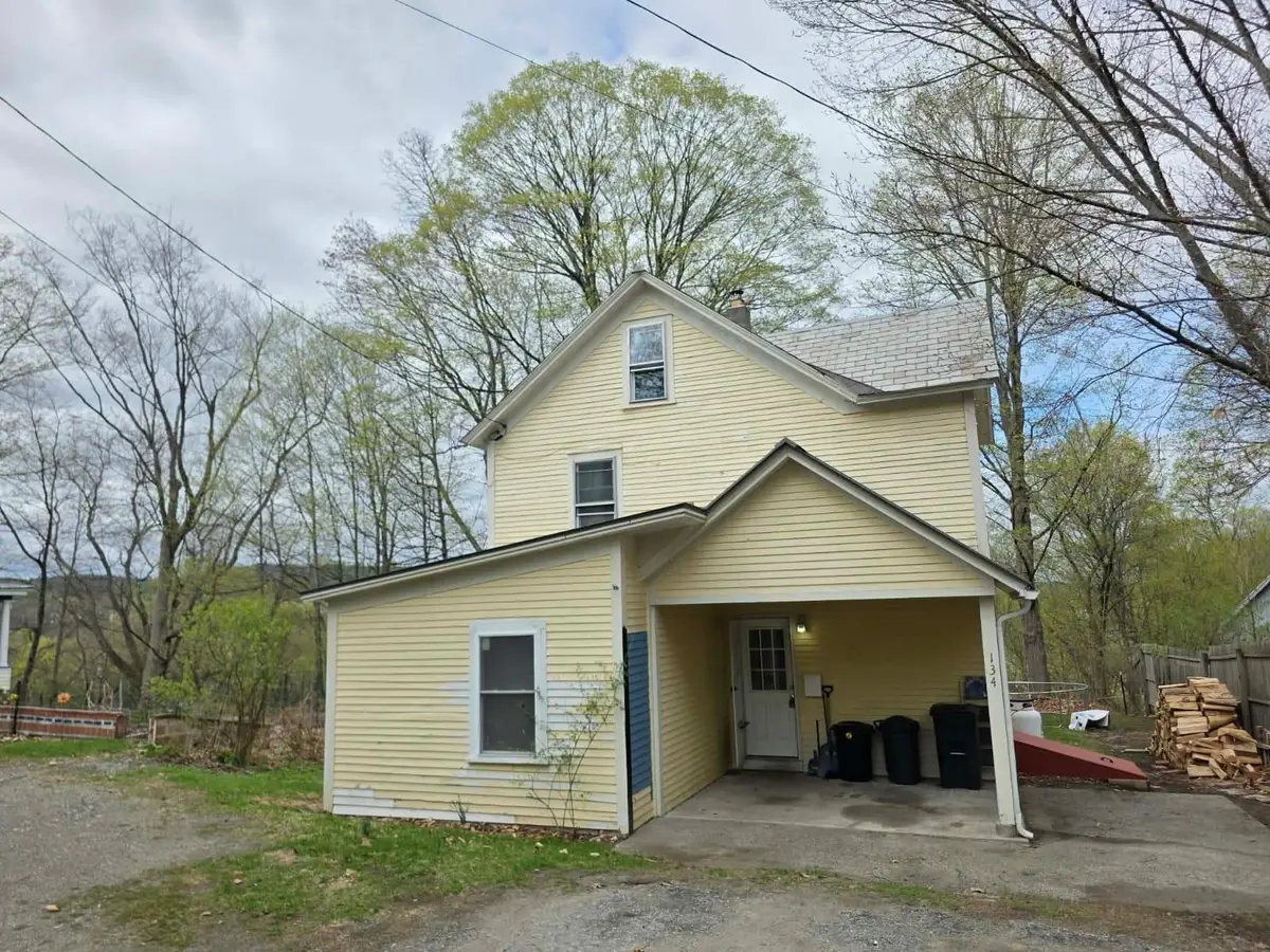 134 Washington Street, Brattleboro, VT 05301 - #1