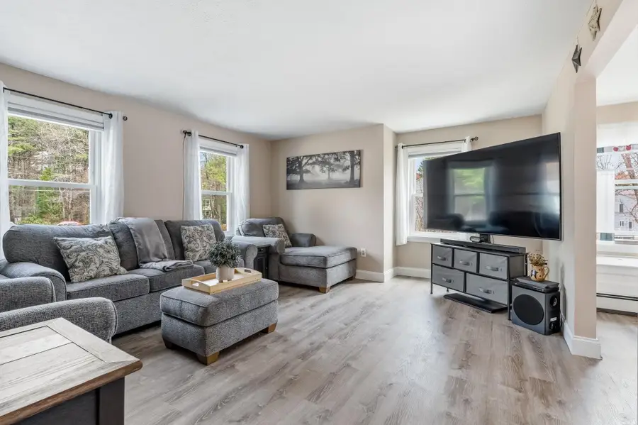 158 Tina Drive, Pembroke, NH 03275 - #3