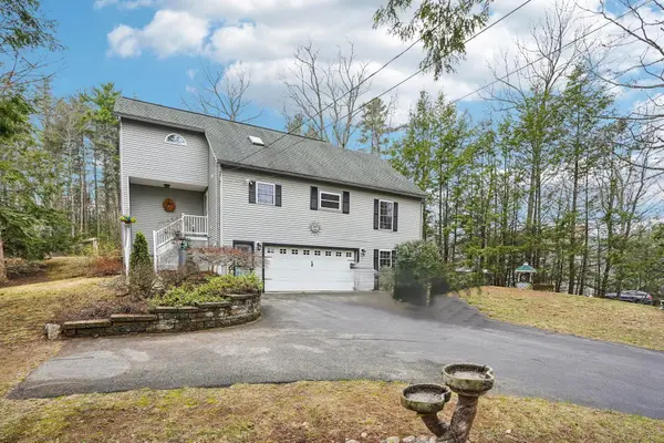 19 G H Carter Drive, Danville, NH 03819