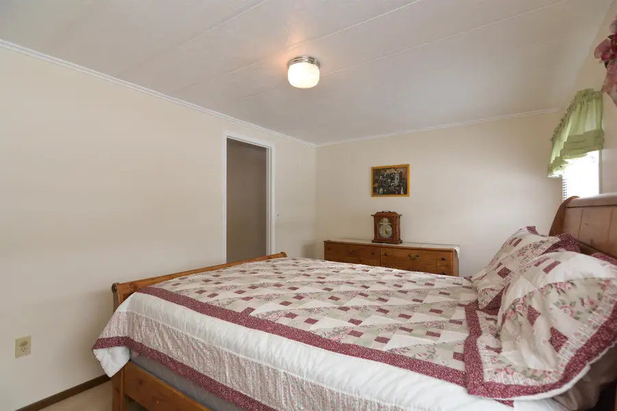 11 Amy Lane, Hampstead, NH 03841 - #3