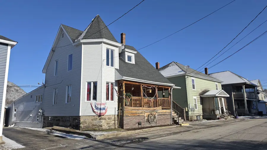 511 Goebel Street, Berlin, NH 03570 - #2