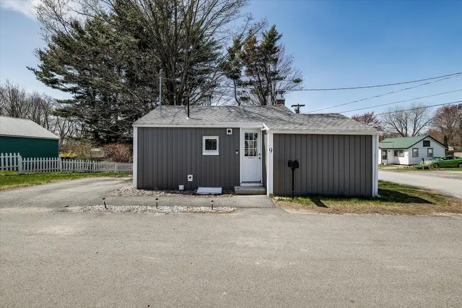 9 Hillcrest Avenue, Pembroke, NH 03275 - #2