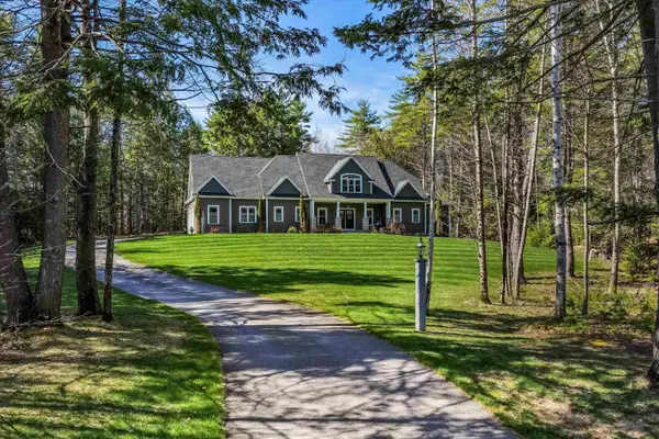 79 Thunder Road, Fremont, NH 03044