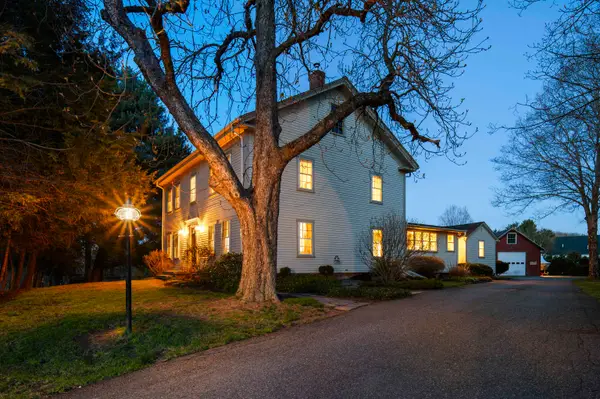 64 Kingston Road, Exeter, NH 03833