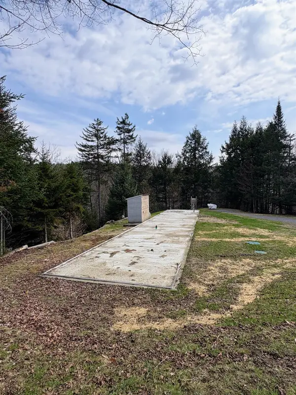 160 West Hill Road, Northfield, VT 05663