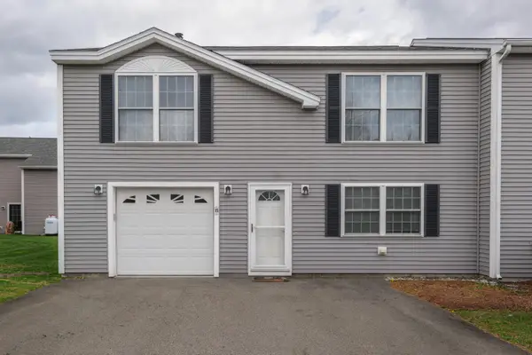 15 Red Sox Lane, Raymond, NH 03077