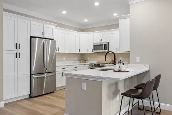 10100 S Willow Street #205, Manchester, NH 03103