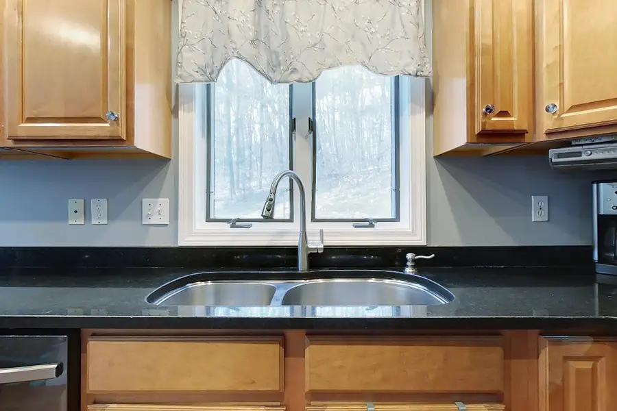 21 Gloucester Lane, Nashua, NH 03063 - #3