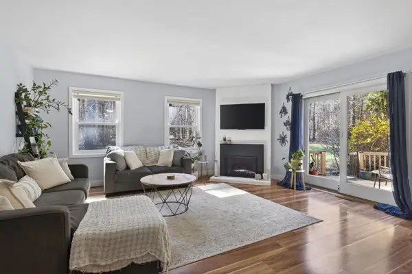 24 Swaan Drive, Lee, NH 03861