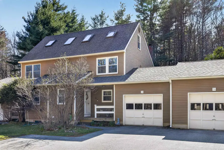 24 Swaan Drive, Lee, NH 03861 - #2