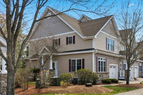 4 Manor Drive #A, Hooksett, NH 03106