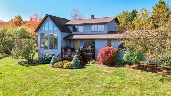 61 Sunrise Drive, Newport Town, VT 05857