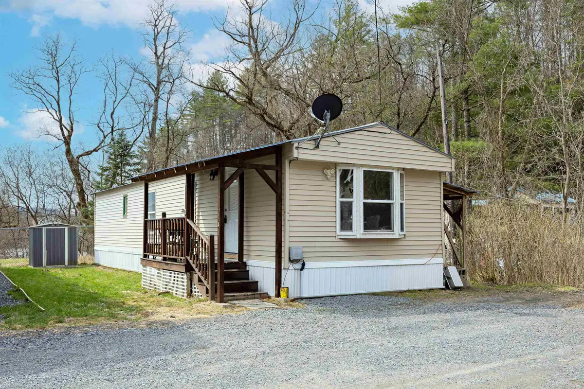 141 Oak Street, Saint Johnsbury, VT 05819 - #1