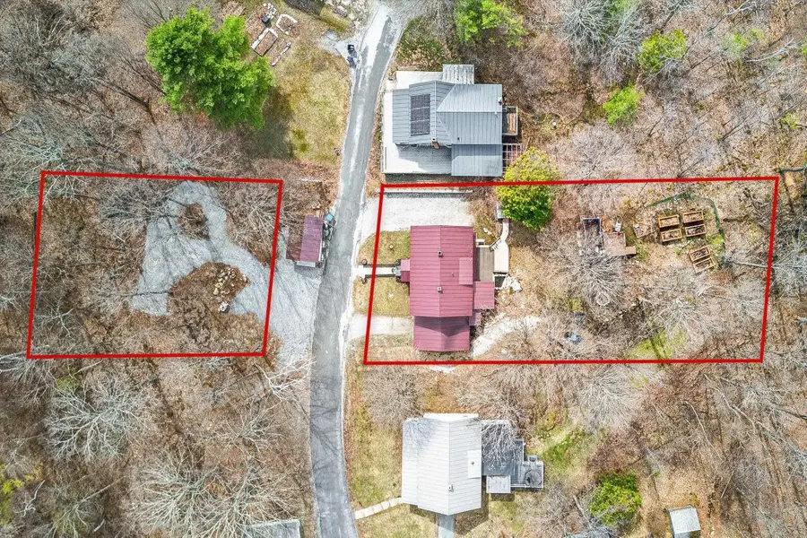 25 Bluff Street, Proctor, VT 05765-1008 - #3