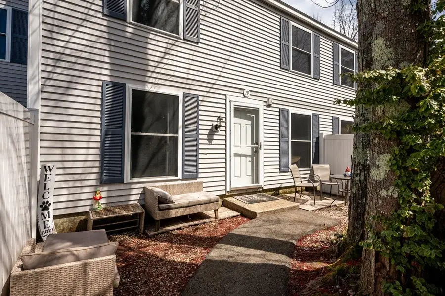 29 Hemlock Forest, Dover, NH 03820 - #2