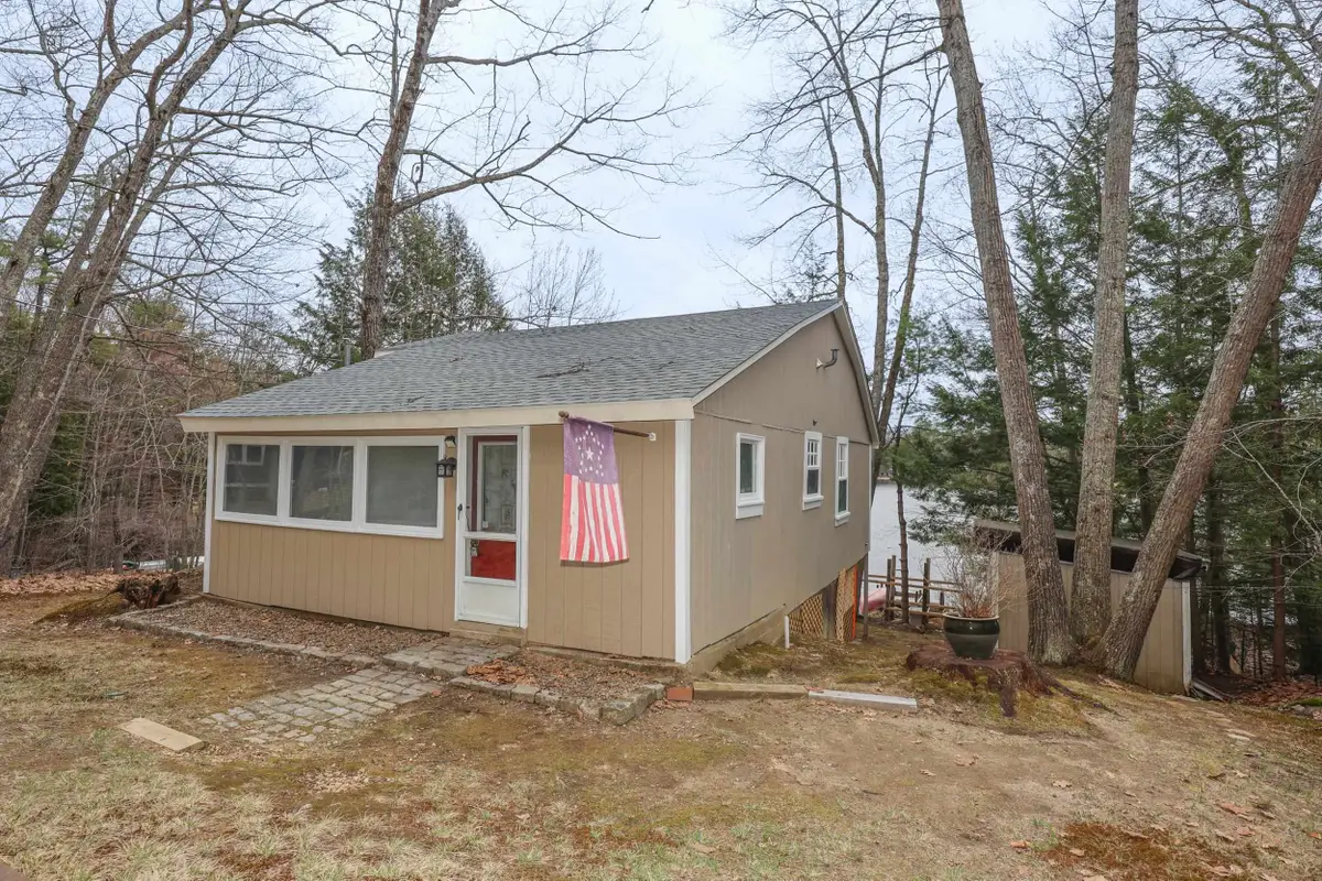 44 W Huntress Pond Road, Barnstead, NH 03225 - #1