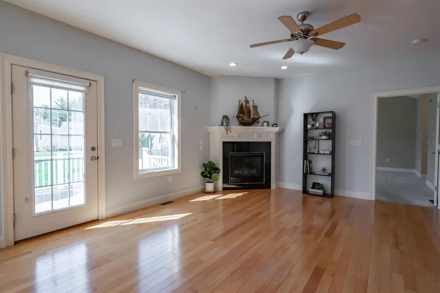 12 Torrey Pines Circle, Plaistow, NH 03865 - #3