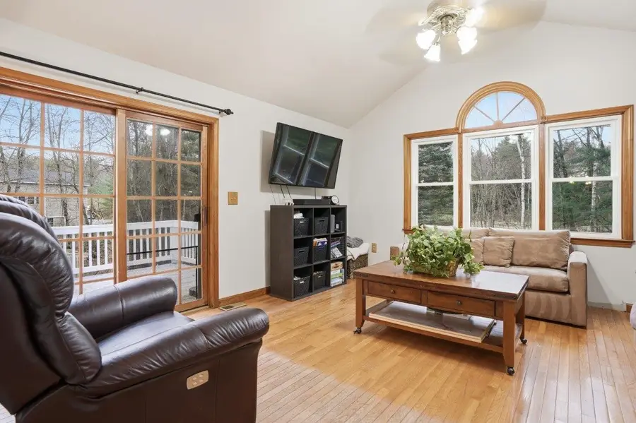 21 W Chamberlain Road, Merrimack, NH 03054 - #2