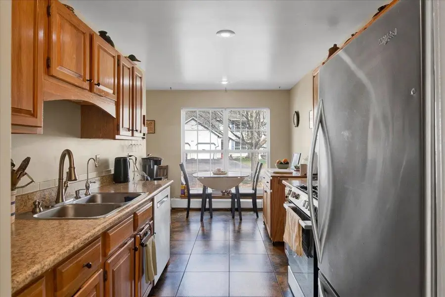 100 Indian Circle #2, Colchester, VT 05446 - #3