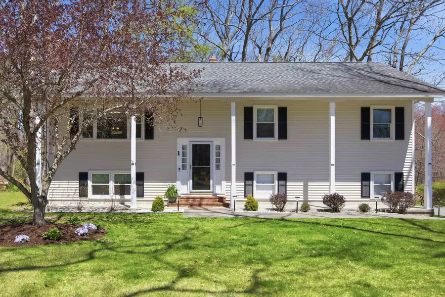 1 Debbie Terrace, Derry, NH 03038 - #2
