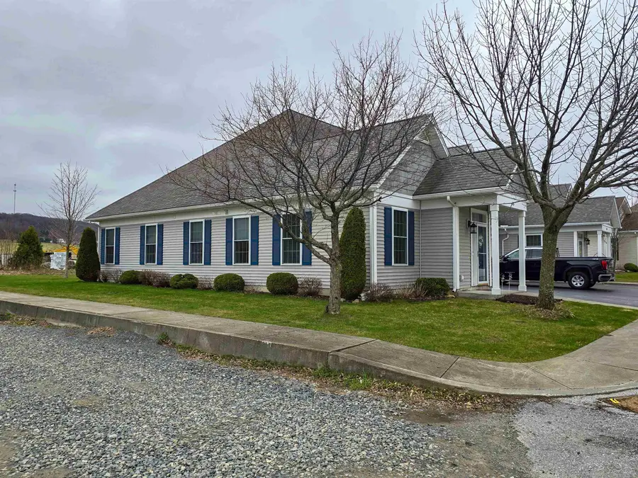 55 Garden Circle, Saint Albans, VT 05478 - #2