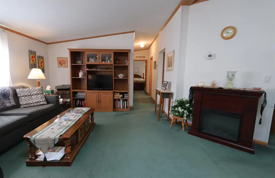 422 Friar Tuck Drive, Exeter, NH 03833 - #2