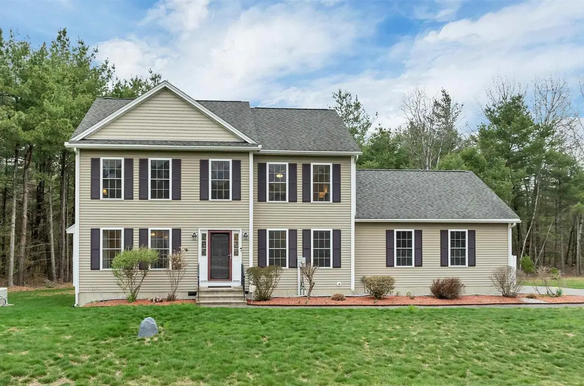 5 Berlang Road, Londonderry, NH 03053 - #1