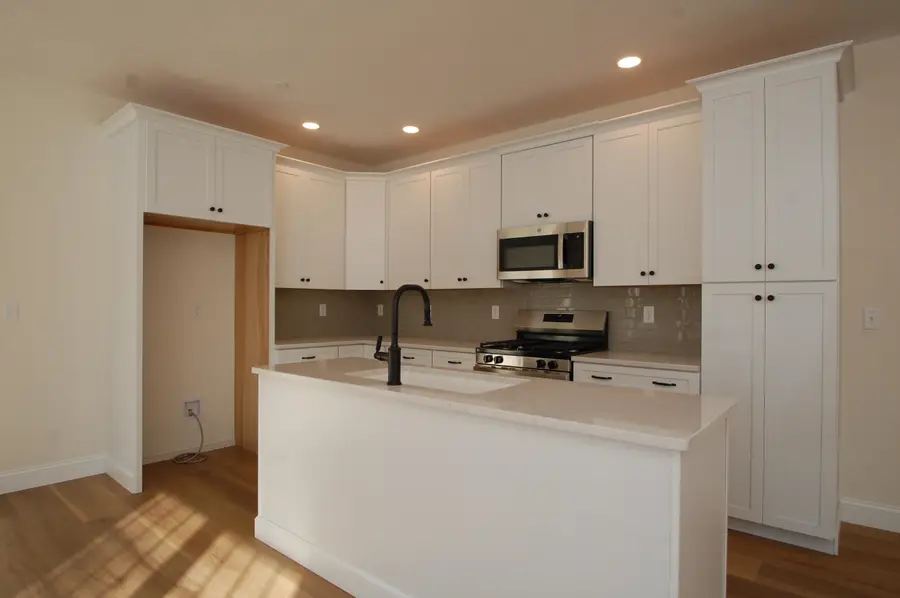 7B Dearborn Circle, Goffstown, NH 03045 - #2