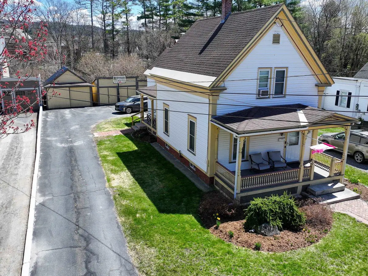 208 Summer Street, Saint Johnsbury, VT 05819 - #1