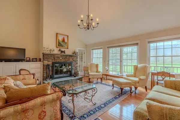 12 Beattie Lane, Manchester, VT 05255