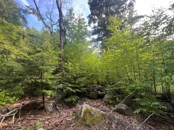 7199 Shaker Road, Loudon, NH 03307