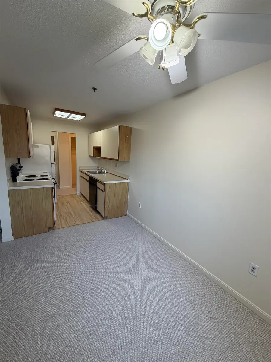 113 Cluff Crossing Road Road #28, Salem, NH 03073 - #3