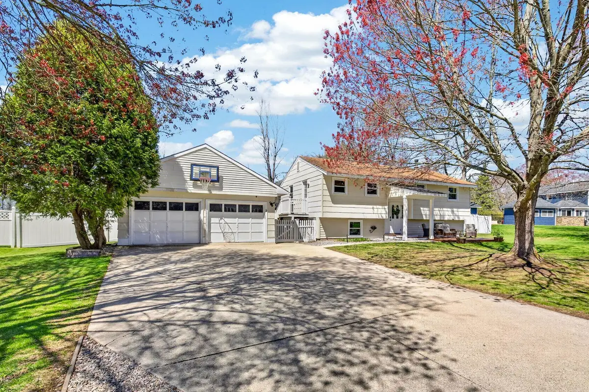 3 Pinewood Drive, Merrimack, NH 03054 - #1