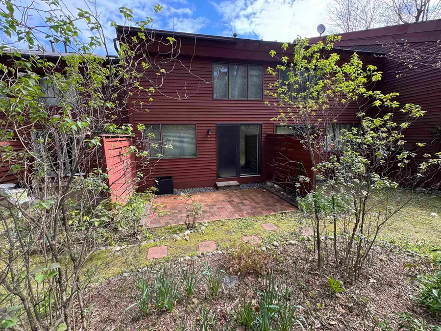 17 Robin Way, Brattleboro, VT 05301 - #3