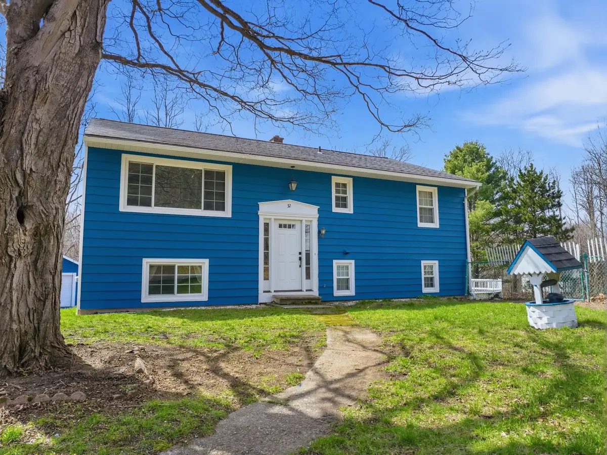 32 Gentes Road, Essex Junction, VT 05452 - #1