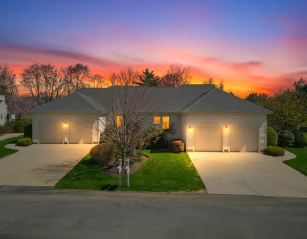 9 Pebble Beach Drive, Bedford, NH 03110