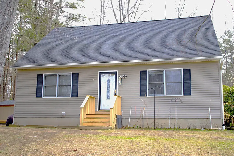 8 Russet Drive, Pittsfield, NH 03263 - #2