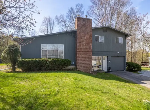 16 Giorgetti Boulevard, Rutland City, VT 05701