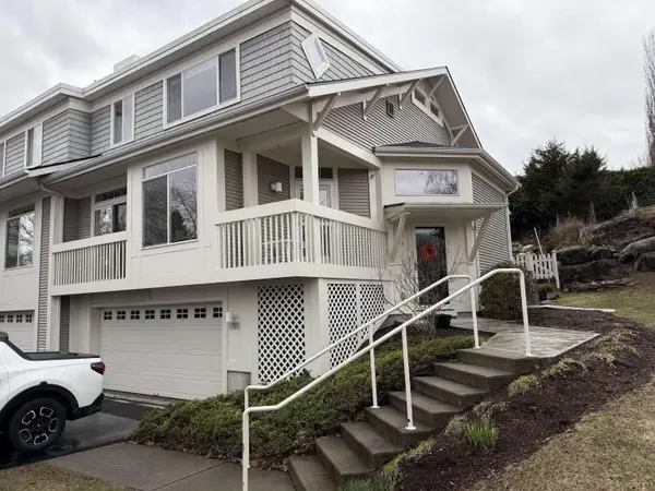 73 Park Road, South Burlington, VT 05403