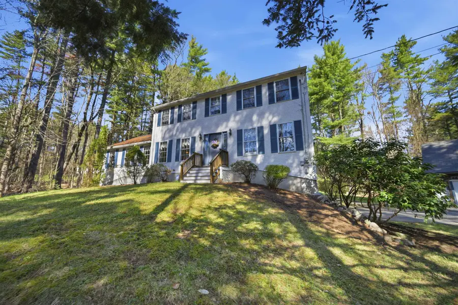 5 Sleeper Lane, Sandown, NH 03873 - #3