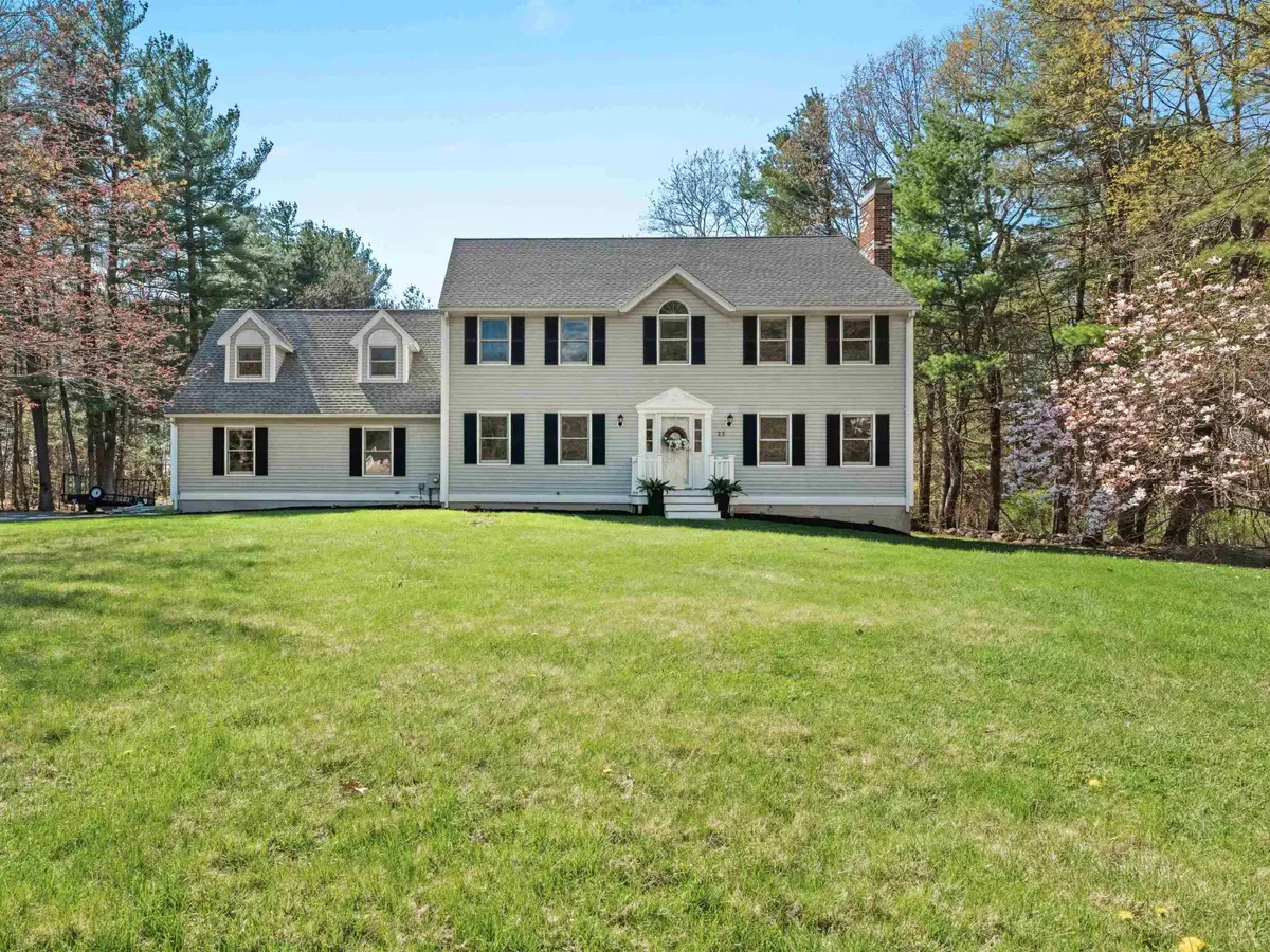 25 Fletcher Drive, Pelham, NH 03076 - #1