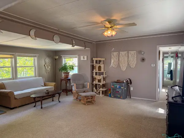 862 Mayhew Turnpike #1, Bridgewater, NH 03222
