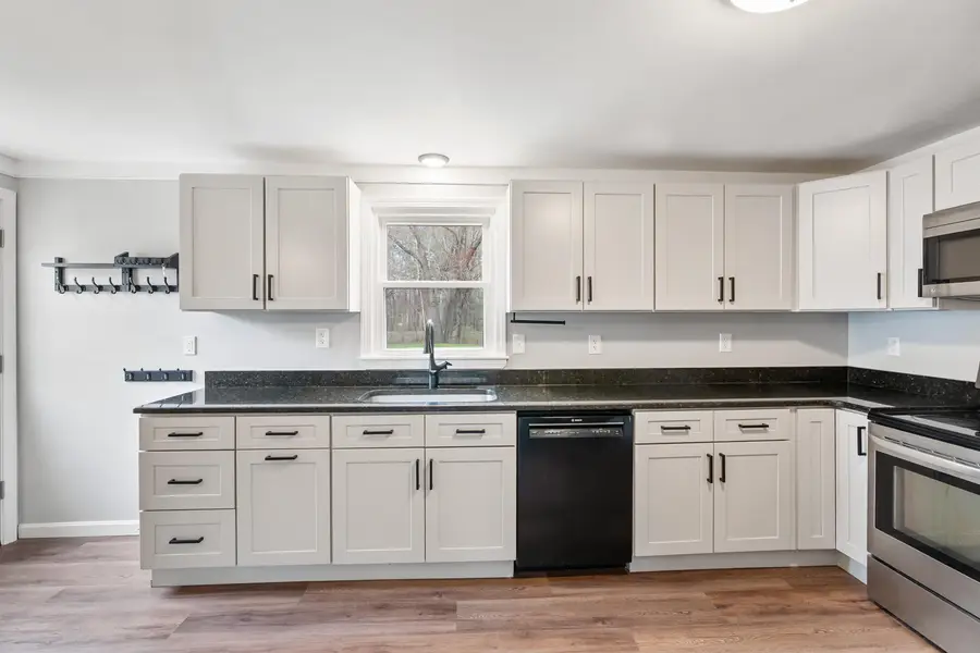 11 Coteville Road #A, Londonderry, NH 03053 - #3
