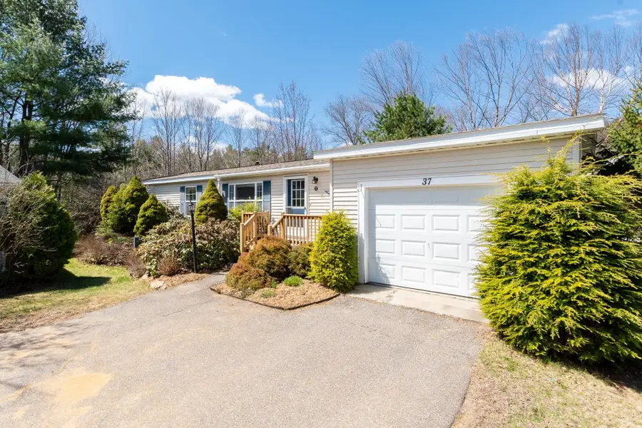 37 Magnolia Lane, Belmont, NH 03220 - #2